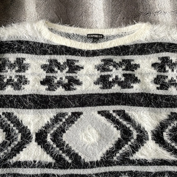 Black and Cream Express Sweater - Picture 3 of 4